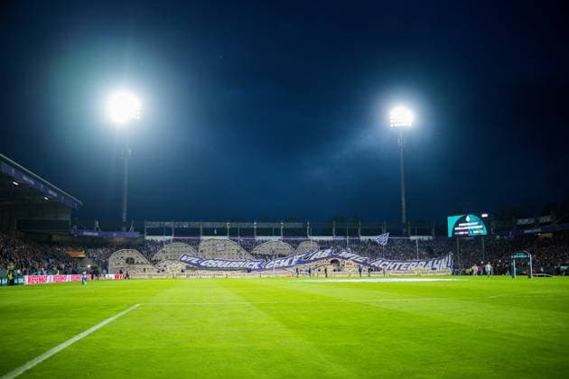 September 2, 2026 Soccer, 2026–2027, DFB Cup, 1st Round, VfL Osnabrück vs. FC Bayern Munich: Fans in Osnabrück perform a choreography inspired by a roller coaster. DFB REGULATIONS PROHIBIT ANY USE OF PHOTOGRAPHS AS IMAGE SEQUENCES AND OR QUASI-VIDEO