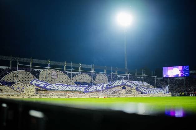 September 2, 2026 Soccer, 2026–2027, DFB Cup, 1st Round, VfL Osnabrück vs. FC Bayern Munich: Fans in Osnabrück perform a choreography inspired by a roller coaster. DFB REGULATIONS PROHIBIT ANY USE OF PHOTOGRAPHS AS IMAGE SEQUENCES AND OR QUASI-VIDEO