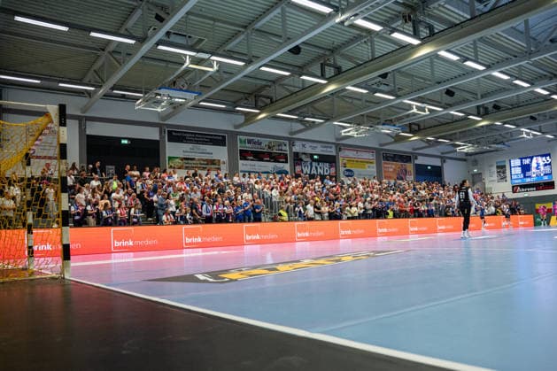 HSG Blomberg Lippe GER vs. TuS Metzingen GER, Handball, Women s Handball Bundesliga 1, Matchday 2, 2026–2027 Season, Blomberg, September 2, 2026. Fans of HSG Blomberg Lippe GER cheer on the team at the Blomberg Synflex Arena on Ulmenallee, Germany