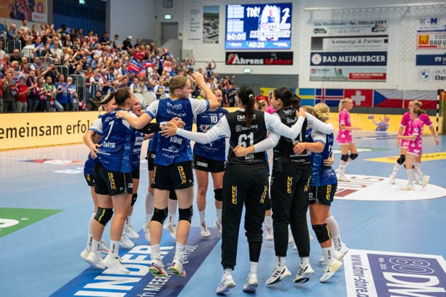 HSG Blomberg Lippe GER vs. TuS Metzingen GER, Handball, Women s Handball Bundesliga 1, Matchday 2, 2026–2027 Season, Blomberg, September 2, 2026: The players of HSG Blomberg Lippe GER celebrate their victory over TuS Metzingen GER at the Blomberg Synflex Arena on Ulmenallee, Germany