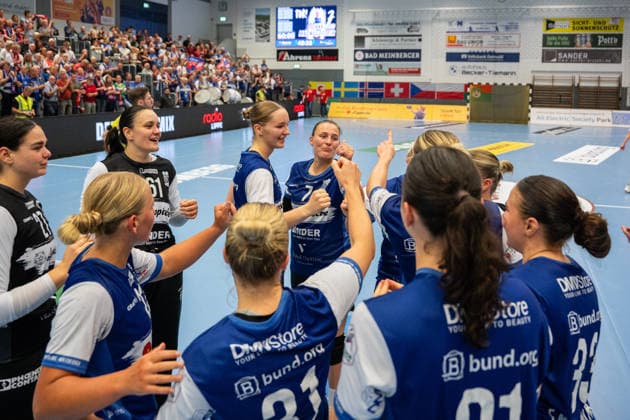 HSG Blomberg Lippe GER vs. TuS Metzingen GER, Handball, Women s Handball Bundesliga 1, Matchday 2, 2026–2027 Season, Blomberg, September 2, 2026: The players of HSG Blomberg Lippe GER celebrate their victory over TuS Metzingen GER at the Blomberg Synflex Arena on Ulmenallee, Germany