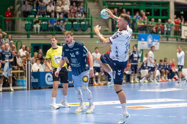 Emil Jakobsen (SG Flensburg Handewitt), 31, misses a penalty throw; Gerdas Barbarskas (Bergischer HC 06), 14; Bergischer HC vs. SG Flensburg Handewitt, Handball, Opel HBL, Matchday 2, 2026–2027 Season, September 2, 2026, Bergischer HC vs. SG Flensburg Handewitt, Handball, Opel HBL, Matchday 2, 2026–2027 season, September 2, 2026, Wuppertal Copyright: xEibner-Pressefoto ThomasxHaeslerx EP_THR