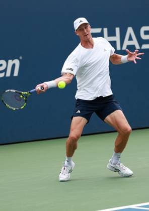 Jan Choinski of GB in action 2026 US Open, Day Four, USTA Billie Jean King National Tennis Center, New York, USA - 02 Sep 2026New York USTA Billie Jean King National T New York (NY) United States of America EDITORIAL USE ONLY No use with unauthorised audio, video, data, fixture lists, club league logos or live services. Online in-match use limited to 120 images, no video emulation. No use in betting, games or single club league player publications.  Copyright: xEllaxLing Shutterstockx 17124555o
