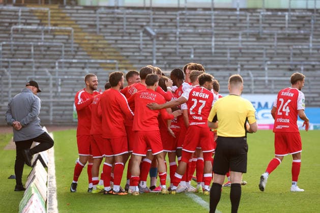 Celebrations for Lucas Cueto SI after his goal to make it 1–0 in the Regionalliga West soccer match, Matchday 6, Sportfreunde Siegen vs. SC Paderborn 07 U21, on September 2, 2026, in Siegen, Germany