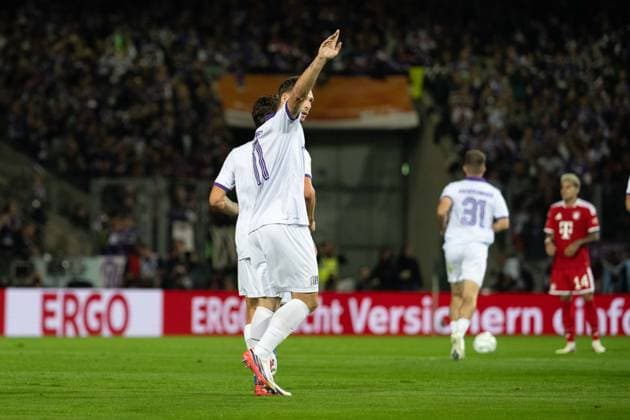 Goal celebration for the 1-0 by Robin Meißner, No. 11, Osnabrück, VfL Osnabrück vs. FC Bayern Munich, DFB Cup, 1st Round, September 2, 2026. DFB regulations prohibit any use of photographs as image sequences and or quasi-video. Osnabrück, Lower Saxony, Germany Copyright: xkolbert-press MarcxNiemeyerx