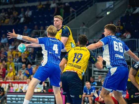 September 2, 2026, xwppx, Opel HBL Handball, Rhein-Neckar Löwen vs. VfL Gummersbach: Haukur Thrastarson (Rhein-Neckar Löwen), Marius Steinhauser (Rhein-Neckar Löwen), ElliÃ°i Snaer ViÃ°arsson (VfL Gummersbach), Å tÄ›pan Zeman (VfL Gummersbach), Mannheim