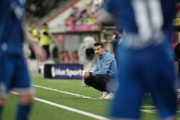 Thun, Switzerland - September 02: Headcoach Luka Elsner (LS) during the Brack Super League match between FC Thun and FC Lausanne at VISANA STADION on September 02, 2026 in Thun, Switzerland. Copyright: xKjetilxWaberx xSPPx Sportspressphoto_SPR222345