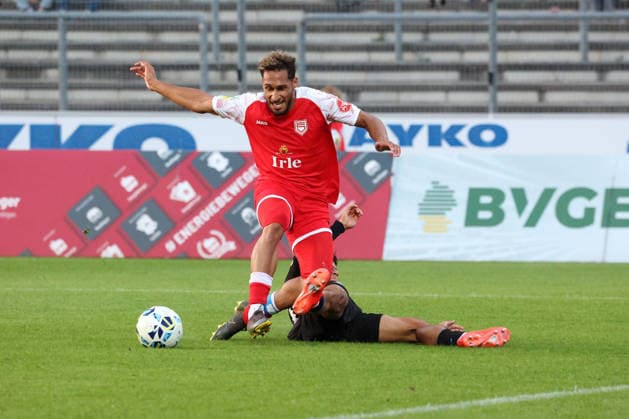 Football, RL West, Sportfreunde Siegen v SC Paderborn II