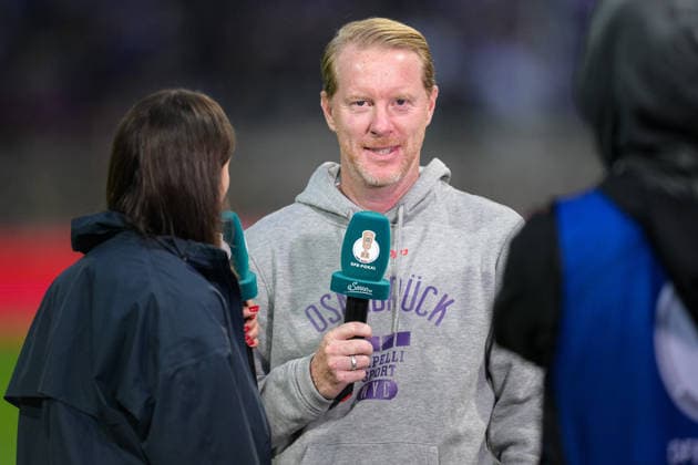 Soccer, DFB Cup, 20260902, VfL Osnabrück vs. FC Bayern Munich. Pictured: Osnabrück coach Timo SCHULTZ in a TV interview at the Osnatel Arena in Lower Saxony, Germany Copyright: Passion2Press MarkusxFischerx