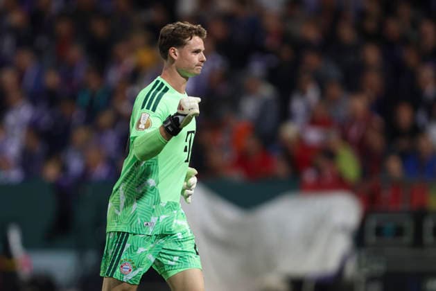 Goalkeeper Jonas Urbig of FC Bayern Munich gestures during the DFB Cup match between VfL Osnabrück and FC Bayern Munich at Bremer Brücke on September 2, 2026, in Osnabrück, Germany. Photo by Oliver Kaelke, DeFodi Images. Goalkeeper Jonas Urbig of FC Bayern Munich gestures during the DFB Cup match between VfL Osnabrück and FC Bayern Munich at Bremer Brücke on September 2, 2026 in Osnabrück, Germany Photo by Oliver Kaelke DeFodi Images Photo by Oliver Kaelke DeFodi Images