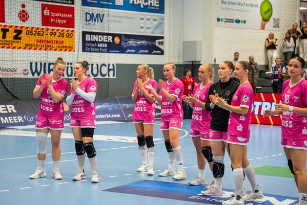 The players of TuS Metzingen GER are disappointed and sad after their loss to HSG Blomberg Lippe GER. HSG Blomberg Lippe GER vs. TuS Metzingen GER, Handball, Women s Handball Bundesliga 1, Matchday 2, 2026–2027 season, Blomberg, September 2, 2026 Blomberg Copyright: xEibner-Pressefotox EP_