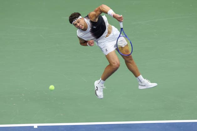 US Open tennis tournament - Day 4 Ben Shelton of the US in action against Hubert Hurkacz of Poland during the Men s Singles second round match of the US Open Tennis Championships in Flushing Meadows, New York, USA, 02 September 2026. FLUSHING MEADOWS NEW YORK United States  Copyright: xBRIANxHIRSCHFELDx