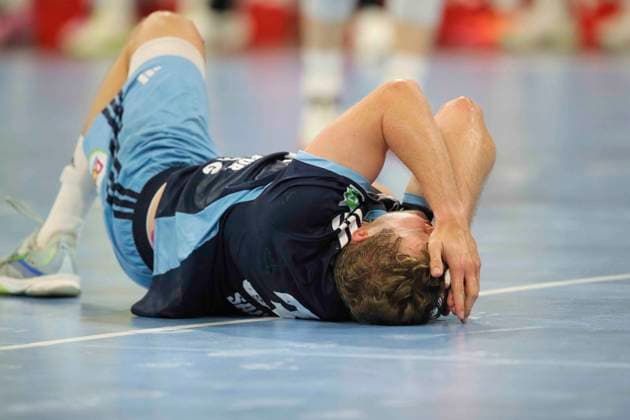 Photo: HCH misses a chance at a possible victory; Moritz SAUTER lies on the floor, disappointed. Hamburg Handball Men s 1st Bundesliga, Matchday 2, Wed, Sept. 2, 2026. Handball 1st League: HCH Hamburg vs. TVB Stuttgart 34–34
