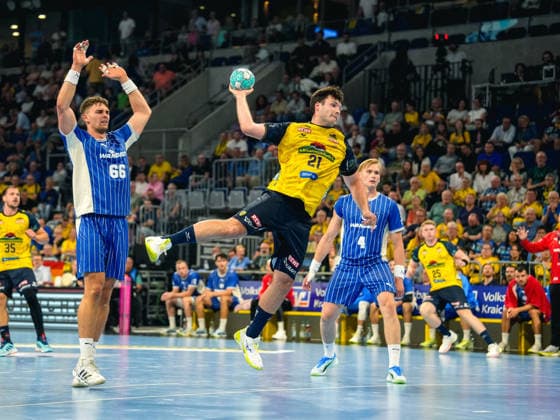 September 2, 2026, xwppx, Opel HBL Handball, Rhein Neckar Löwen vs. VfL Gummersbach, l.t. ätepán Zeman (VfL Gummersbach), Aron Seesing, Rhein-Neckar Löwen; Elliõi Snaer Viõarsson, VfL Gummersbach, Mannheim