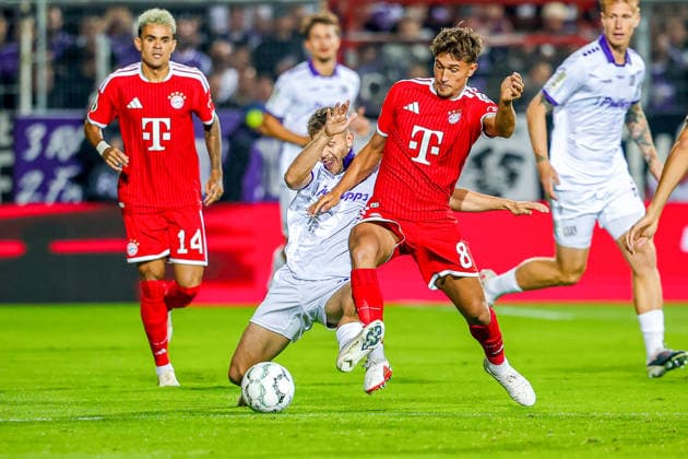 September 2, 2026, xkwix, Soccer, DFB Cup, VfL Osnabrück vs. FC Bayern Munich, Stadion an der Bremer Brücke, Round 1, 2026–2027 season: Patrick Kammerbauer of VfL Osnabrück (31) in a tackle against Tom Bischof of FC Bayern Munich (8). DFB regulations prohibit any use of photographs as image sequences and or quasi-video. Photo: xKamilxWilkowskixPressefotoKochx, Lower Saxony, Germany