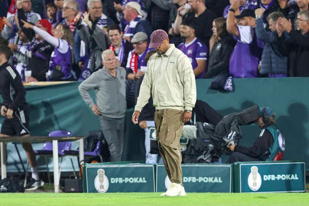 FC Bayern Munich coach Vincent Kompany looks disappointed during the DFB Cup match between VfL Osnabrück and FC Bayern Munich at Bremer Brücke on September 2, 2026, in Osnabrück, Germany. Photo by Oliver Kaelke, DeFodi Images. FC Bayern Munich coach Vincent Kompany looks dejected during the DFB Cup match between VfL Osnabrück and FC Bayern Munich at Bremer Brücke on September 2, 2026 in Osnabrück, Germany Photo by Oliver Kaelke DeFodi Images Photo by Oliver Kaelke DeFodi Images
