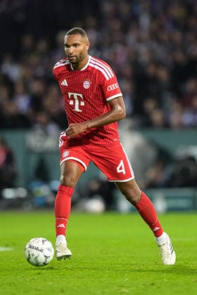 Soccer, DFB Cup, 20260902, VfL Osnabrück vs. FC Bayern Munich. Pictured: Jonathan TAH (Bayern), 4 (Osnabrück). Osnatel Arena, Lower Saxony, Germany Copyright: Passion2Press MarkusxFischerx