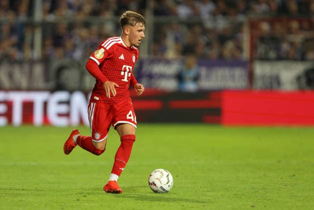 Lennart Karl of FC Bayern Munich in action, on the ball, making a solo run during the DFB Cup match between VfL Osnabrück and FC Bayern Munich at Bremer Brücke on September 2, 2026, in Osnabrück, Germany Photo by Oliver Kaelke, DeFodi Images Lennart Karl of FC Bayern Munich controls the ball during the DFB Cup match between VfL Osnabrück and FC Bayern Munich at Bremer Brücke on September 2, 2026 in Osnabrück, Germany Photo by Oliver Kaelke DeFodi Images Photo by Oliver Kaelke DeFodi Images