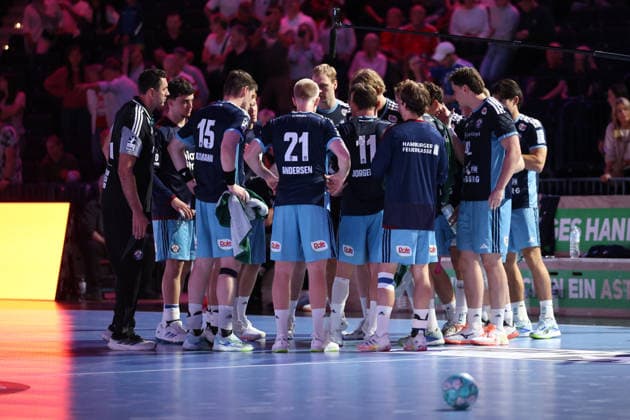 Handball I Men I 2026–2027 Season I Bundesliga I Matchday 2 I Handball Club Hamburg vs. TVB Stuttgart I September 2, 2026 Handball Club Hamburg at timeout Hamburg Barclaycard Arena, Hamburg, Germany Copyright: xLobeca RalfxHomburgx