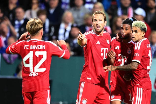 Michael OLISE M celebrates after scoring his goal to make it 1–3 with LUIS DIAZ M, Lennart KARL M, and Harry KANE M. Celebration, cheering, joy, cheers, soccer, DFB Cup, 1st round, VfL Osnabrück vs. FC Bayern Munich 1–4 on September 2, 2026, at the Stadion an der Bremer Brücke in Osnabrück, Germany. DFL and DFB regulations prohibit any use of photographs as image sequences and or quasi-video. Â