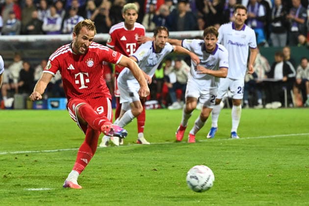 Harry KANE M scores the goal to make it 1–4 on a penalty kick, Soccer DFB Cup, 1st Round, VfL Osnabrück vs. FC Bayern Munich 1–4 on September 2, 2026, at the Stadion an der Bremer Brücke in Osnabrück, Germany. DFL and DFB regulations prohibit any use of photographs as image sequences and or quasi-video.