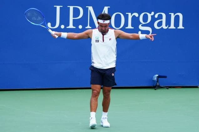 Yunchaokete Bu celebrates his win over Rafael Jodar 2026 US Open, Day Four, USTA Billie Jean King National Tennis Center, New York, USA - 02 Sep 2026New York USTA Billie Jean King National T New York (NY) United States of America EDITORIAL USE ONLY No use with unauthorised audio, video, data, fixture lists, club league logos or live services. Online in-match use limited to 120 images, no video emulation. No use in betting, games or single club league player publications.  Copyright: xJavierxGarcia Shutterstockx 17124553cd