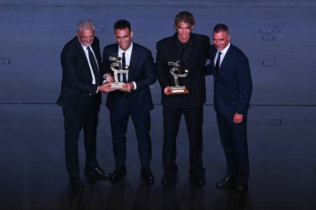IPA88044411 - Lautaro Martinez and Nico Paz are seen on stage during the AIC Gran Gala del Calcio on September 2, 2026, at La Scala theater in Milan, Italy  Copyright: xTizianoxBallabio IPAxSportx xx 88044411