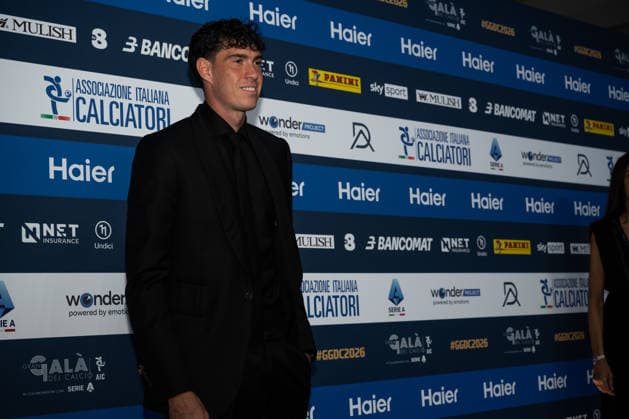 IPA88045566 - Alessandro Bastoni - AIC 2026 Grand Football Gala, at the Teatro alla Scala in Milan, Italy, on September 2, 2026.  Copyright: xRiccardoxSpadettoxDexPaulis IPAxSportx xx 88045566
