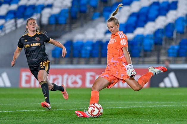 September 2, 2026, Madrid, Madrid, Spain: 1 MERLE FROHMS of Real Madrid CF Femenino kicks the ball during the Women s Champions League match between REAL MADRID FEMENINO and AFC AJAX VROUWEN, held on September 2, 2026, in Valdebebas, Madrid, Spain. The Women s Champions League Match REAL MADRID 2 - PARIS FOOTBALL CLUB 1 (02.09.26)  - ZUMAc312 20260902_zsp_c312_176 Copyright: xOscarxManuelxSanchezx