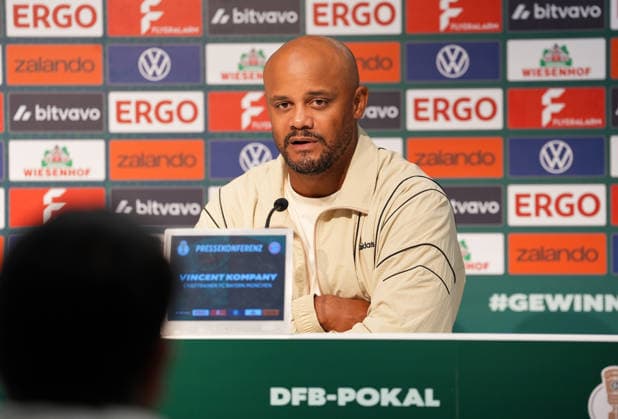 Vincent Kompany (FC Bayern Muenchen, Cheftrainer) beantwortet Fragen bei der Pressekonferenz nach dem Spiel. GER, VfL Osnabrück vs FC Bayern München, DFB-Pokal, 1. Runde, Saison 2026-27, Bremer Brücke, Osnabrück, 02.09.2026 DFL REGULATIONS PROHIBIT ANY USE OF PHOTOGRAPHS AS IMAGE SEQUENCES AND OR QUASI-VIDEO Foto: HMB Media Scott W. Coleman Osnabrück Bremer Brücke Niedersachsen GER Copyright: xScottxW.xColemanx