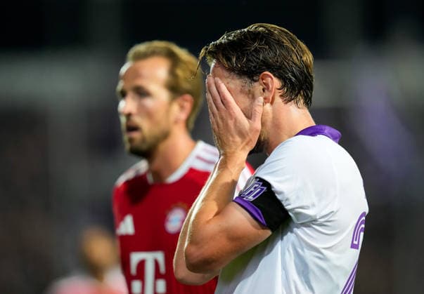 Jannik Mueller (VfL Osnabrueck, 24) reagiert, im Hintergrund ist Harry Kane (FC Bayern Muenchen, 9) zu sehen. GER, VfL Osnabrück vs FC Bayern München, DFB-Pokal, 1. Runde, Saison 2026-27, Bremer Brücke, Osnabrück, 02.09.2026 DFL REGULATIONS PROHIBIT ANY USE OF PHOTOGRAPHS AS IMAGE SEQUENCES AND OR QUASI-VIDEO Foto: HMB Media Scott W. Coleman Osnabrück Bremer Brücke Niedersachsen GER Copyright: xScottxW.xColemanx