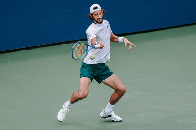 US Open tennis tournament - Day 4 Lloyd Harris of South Africa in action against Stefanos Tsitsipas of Greece during the second round of the US Open Tennis Championships at the USTA Billie Jean King National Tennis Center in Flushing Meadows, New York, USA, 02 September 2026. FLUSHING MEADOWS NEW YORK United States  Copyright: xOlgaxFedorovax