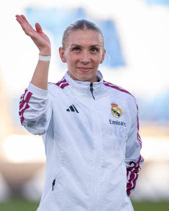 Real Madrid CF v Ajax - Women s Champions League 2026 27 Elisa Senss of Real Madrid CF is seen during the performance of the official anthem prior to the UEFA Women s Champions League 2026 27 third qualifying round second leg football match between Real Madrid and Ajax at Estadio Alfredo Di Stefano on September 2, 2026 in Madrid, Spain. Madrid Estadio Alfredo Di Stefano Madrid Spain Copyright: xAlbertoxGardinx AGardin_20260902_Foot_WCha_Rea_Mad_Aja_0010