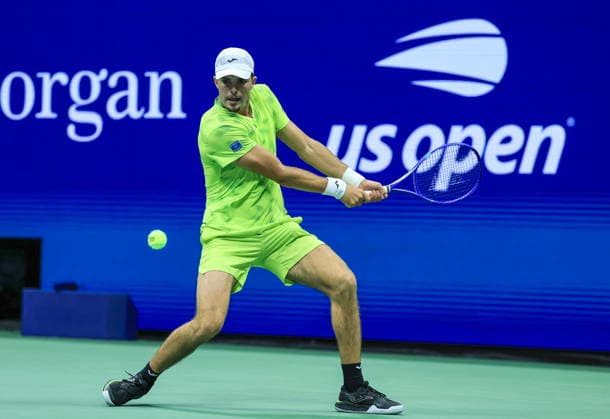 US Open tennis tournament - Day 4 Jaime Faria of Portugal in action against Carlos Alcaraz of Spain during their Men s Singles second round match at the US Open Tennis Championships in Flushing Meadows, New York, USA, 02 September 2026. FLUSHING MEADOWS NEW YORK United States  Copyright: xCRISTOBALxHERRERA-ULASHKEVICHx