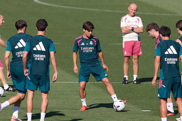 ESP Real Madrid Training Day: Arda Güler of Real Madrid during the team s training session ahead of the LaLiga EA Sports match against Real Betis at the Real Madrid Sports Complex in Valdebebas, Madrid, on September 3, 2026, Spain, Madrid, Spain Copyright: xAgenciaxLOFx