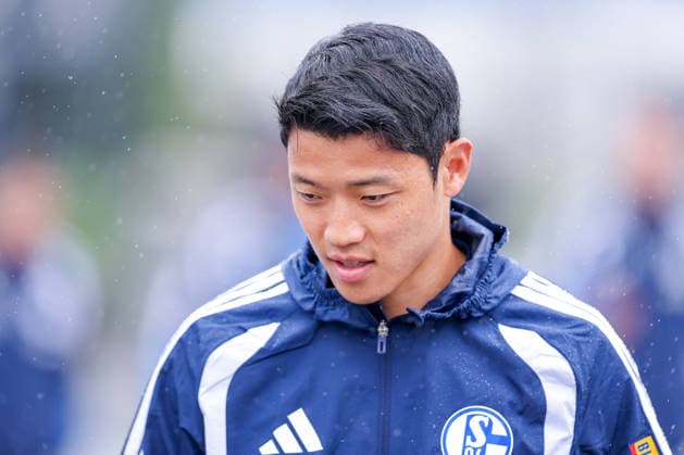 03.09.2026, Fussball, Training des FC Schalke 04. Hee-chan Hwang (FC Schalke 04) Gelsenkirchen Trainingsgelände FC Schalke 04 NRW Deutschland xRHR-FOTO YYx *** September 3, 2026, Soccer, FC Schalke 04 practice Hee-chan Hwang FC Schalke 04 Gelsenkirchen FC Schalke 04 training facility NRW Germany xRHR PHOTO YYx Copyright: RHR-FOTOx RHR-FOTO YY