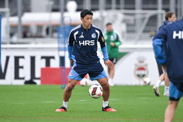 Hee-chan Hwang (FC Schalke 04), Hwang Hee-Chan 03.09.2026, Fussball 1. Bundesliga, Saison 2026 2027, Training FC Schalke 04 Gelsenkirchen Trainingsgelände Nordrhein Westfalen Deutschland *** Hee Chan Hwang, FC Schalke 04, Hwang Hee Chan, September 3, 2026, Soccer, Bundesliga 1, 2026–2027 Season, FC Schalke 04 Training, Gelsenkirchen, Training Facility, North Rhine-Westphalia, Germany Team2