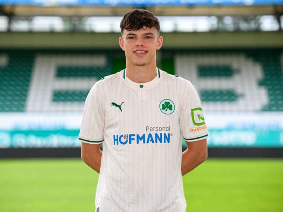 03.09.2026 - SpVgg Greuther Fürth ( Kleeblatt Spielvereinigung ) - 2. BL Fussball Bundesliga - Saison 2026 2027 - Neuzugänge - Fototermin Porträttermin Vorstellung Präsentation Pressetermin - - Einzelbild Einzelfoto Portrait Porträt Kopfbild - Faton Ademi (37, SpVgg Greuther Fürth ) *** September 3, 2026 SpVgg Greuther Fürth Kleeblatt Spielvereinigung 2nd Division Soccer Bundesliga 2026–2027 Season New Signings Photo Shoot Portrait Session Introduction Presentation Press Event Single Image Individual Photo Portrait Headshot Faton Ademi 37, SpVgg Greuther Fürth