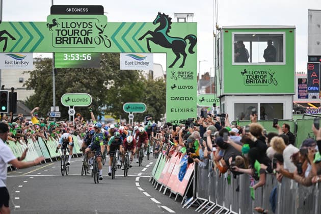 2026 Lloyds Tour of Britain Men Picture by Zac Williams SWpix.com - 03 09 2026 - Cycling - UCI ProSeries - 2026 Lloyds Tour of Britain Men - Stage 2: Boston to Skegness (181.1km) - Tim Merlier (Soudal Quick-Step) Winner of Stage 2, crossing the line and celebrates Cycling Copyright: x xSWpix.comx(t axPhotographyxHubxLtd)xZacxWilliams SWpix.comx SWP-3030-21936