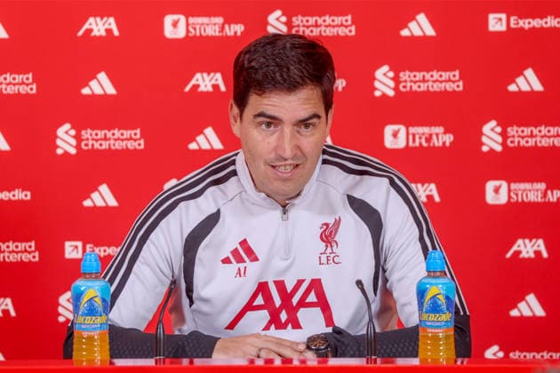 Football - FA Premier League - Ipswich Town FC v Liverpool FC - MD-1 KIRKBY, ENGLAND - Thursday, September 3, 2026: Liverpool s head coach Andoni Iraola speaks at a pre-match press conference, PK, Pressekonferenz at the AXA Training Centre ahead of the FA Premier League match between Ipswich Town FC and Liverpool FC. (Photo by Propaganda) KIRKBY AXA Training Centre MERSEYSIDE ENGLAND  Copyright: xDavidxRawcliffex 2026-09-03-001-Iraola_Press_Conf