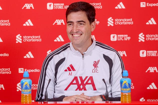 Football - FA Premier League - Ipswich Town FC v Liverpool FC - MD-1 KIRKBY, ENGLAND - Thursday, September 3, 2026: Liverpool s head coach Andoni Iraola speaks at a pre-match press conference, PK, Pressekonferenz at the AXA Training Centre ahead of the FA Premier League match between Ipswich Town FC and Liverpool FC. (Photo by Propaganda) KIRKBY AXA Training Centre MERSEYSIDE ENGLAND  Copyright: xDavidxRawcliffex 2026-09-03-005-Iraola_Press_Conf