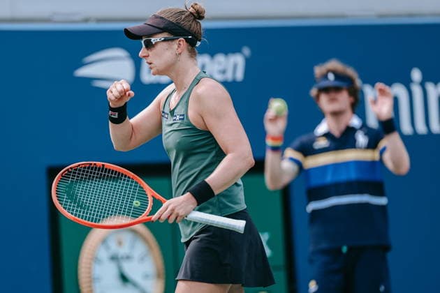 US Open tennis tournament - Day 5 Nadia Podoroska of Argentina gestures as she plays against Iga Swiatek of Poland during the Women™s Singles second round match of the US Open Tennis Championships in Flushing Meadows, New York, USA, 03 September 2026. FLUSHING MEADOWS NEW YORK United States  Copyright: xOLGAxFEDOROVAx