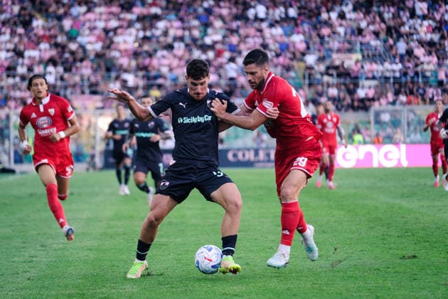 IPA88072942 - Palermo, Italy, September 3, 2026. Renzo Barbera Stadium, Palermo vs. Mantua, Round of 32 of the 2026–2027 Italian Cup. Pictured: Alessandro Gabrielloni (Palermo FC) and Stefano Cella (Mantova 1911)  Copyright: xFedericoxSerra IPAxSportx xx 88072942