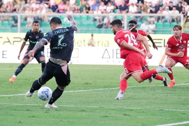 IPA88072950 - Palermo, Italy, September 3, 2026. Renzo Barbera Stadium, Palermo vs. Mantua, Round of 32 of the 2026–2027 Italian Cup. Pictured: Goal by Gabriel Strefezza (Palermo FC)  Copyright: xFedericoxSerra IPAxSportx xx 88072950