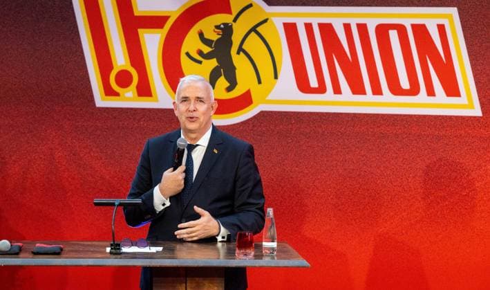 Fußball, Herren, Saison 2026 2027, 1. Bundesliga, 1. FC Union Berlin, Ordentliche Mitgliederversammlung im Stadion An der Alten Försterei, im Bild: Präsident Dirk Zingler (1. FC Union), 03.09.2026, *** Soccer, Men s, 2026–2027 Season, Bundesliga 1, 1. FC Union Berlin, Annual General Meeting at the An der Alten Försterei Stadium; pictured: 1. FC Union President Dirk Zingler, September 3, 2026, Copyright: xMatthiasxKochx