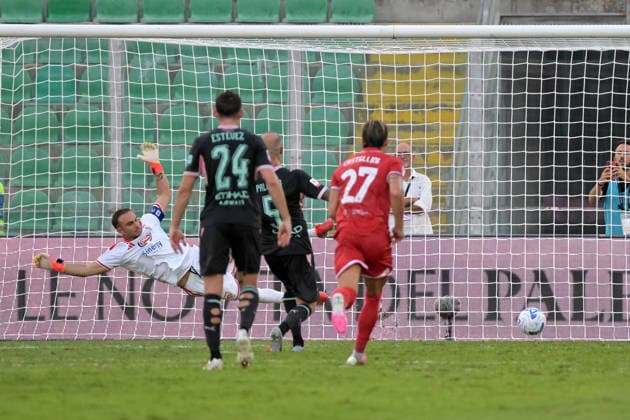 Goal 2-0 di Antonio Palumbo del Palermo durante la partita dei sedicesimi di finale di coppa Italia tra Palermo e Mantova allo stadio Renzo Barbera di Palermo Italia - GiovedÃ¬ 03 settembre 2026. - Calcio. (Foto di Giovanni Isolino Lapresse)  Copyright: xGiovannixIsolino LaPressex