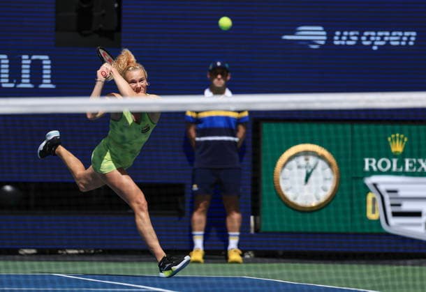 US Open tennis tournament - Day 5 Katerina Siniakova of Czechia in action against Naomi Osaka of Japan during the Women s Singles second round of the US Open Tennis Championships in Flushing Meadows, New York, USA, 03 September 2026. FLUSHING MEADOWS NEW YORK United States  Copyright: xCRISTOBALxHERRERA-ULASHKEVICHx