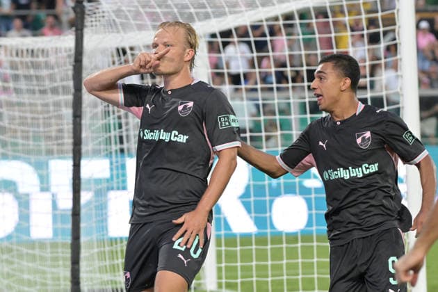 Esultanza goal 3-2 Joel Pohjanpalo del Palermo durante la partita dei sedicesimi di finale di coppa Italia tra Palermo e Mantova allo stadio Renzo Barbera di Palermo Italia - GiovedÃ¬ 03 settembre 2026. - Calcio. (Foto di Giovanni Isolino Lapresse)  Copyright: xGiovannixIsolino LaPressex