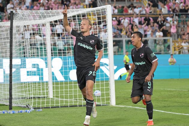Esultanza goal 3-2 Joel Pohjanpalo del Palermo durante la partita dei sedicesimi di finale di coppa Italia tra Palermo e Mantova allo stadio Renzo Barbera di Palermo Italia - GiovedÃ¬ 03 settembre 2026. - Calcio. (Foto di Giovanni Isolino Lapresse)  Copyright: xGiovannixIsolino LaPressex