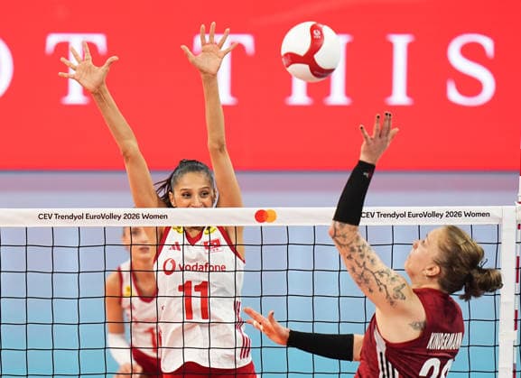 Turkiye v Germany - CEV EuroVolley 2026 ISTANBUL, TURKIYE - SEPTEMBER 3: Turkiye s Derya Cebecioglu (11) in action against Germany s Lena Kindermann (20) during the CEV Women s European Volleyball Championship quarterfinal match between Turkiye and Germany at Sinan Erdem Sports Hall in Istanbul, Turkiye, on September 3, 2026. Esra Bilgin Anadolu Istanbul Turkey. Editorial use only. Please get in touch for any other usage.  Copyright: x2026xAnadoluxEsraxBilginx